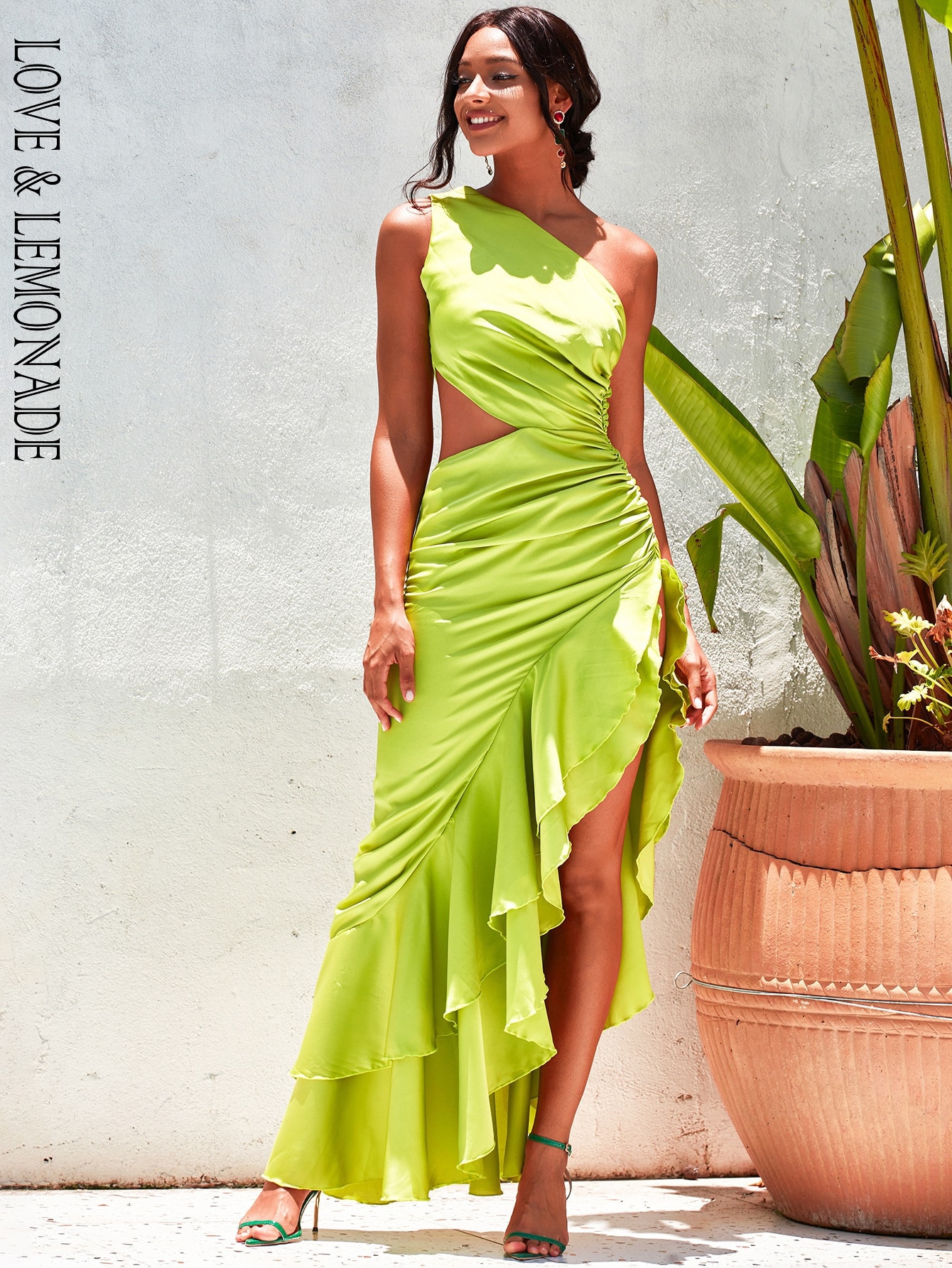 LOVE&LEMONADE Sexy Bright Green Off-The-Shoulder Cutout Ruffled Reflective Satin Party Maxi Dress LM82202-A